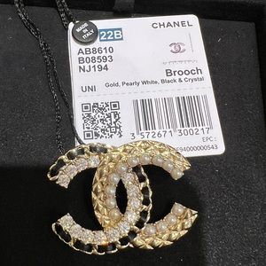 ❤️Chanel 2022 brooch collection❤️